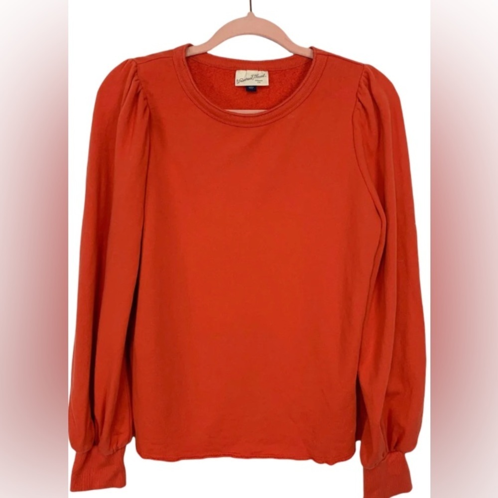 UNIVERSAL THREAD ORANGE CREWNECK PUFF SLEEVE SWEATSHIRT
